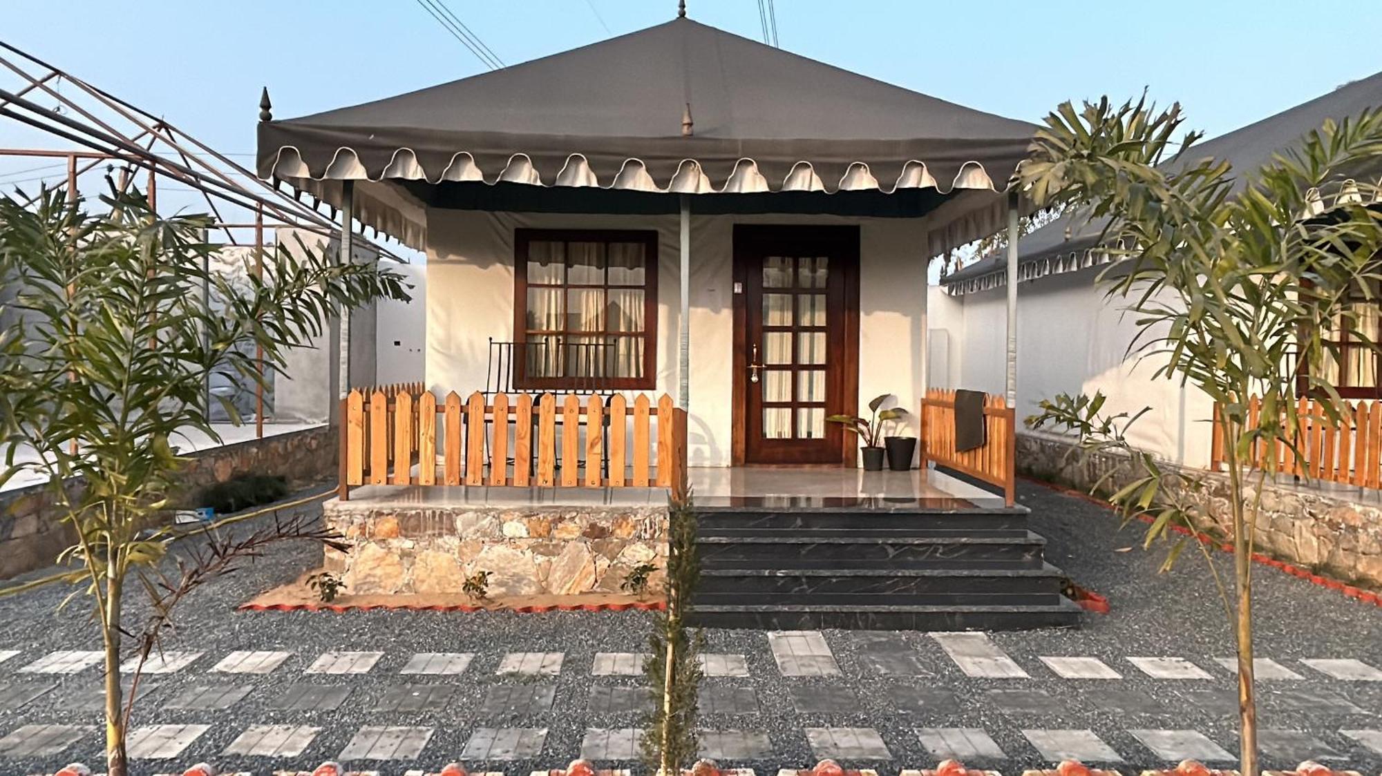 Royal Rajasthan Resort Sikar Esterno foto