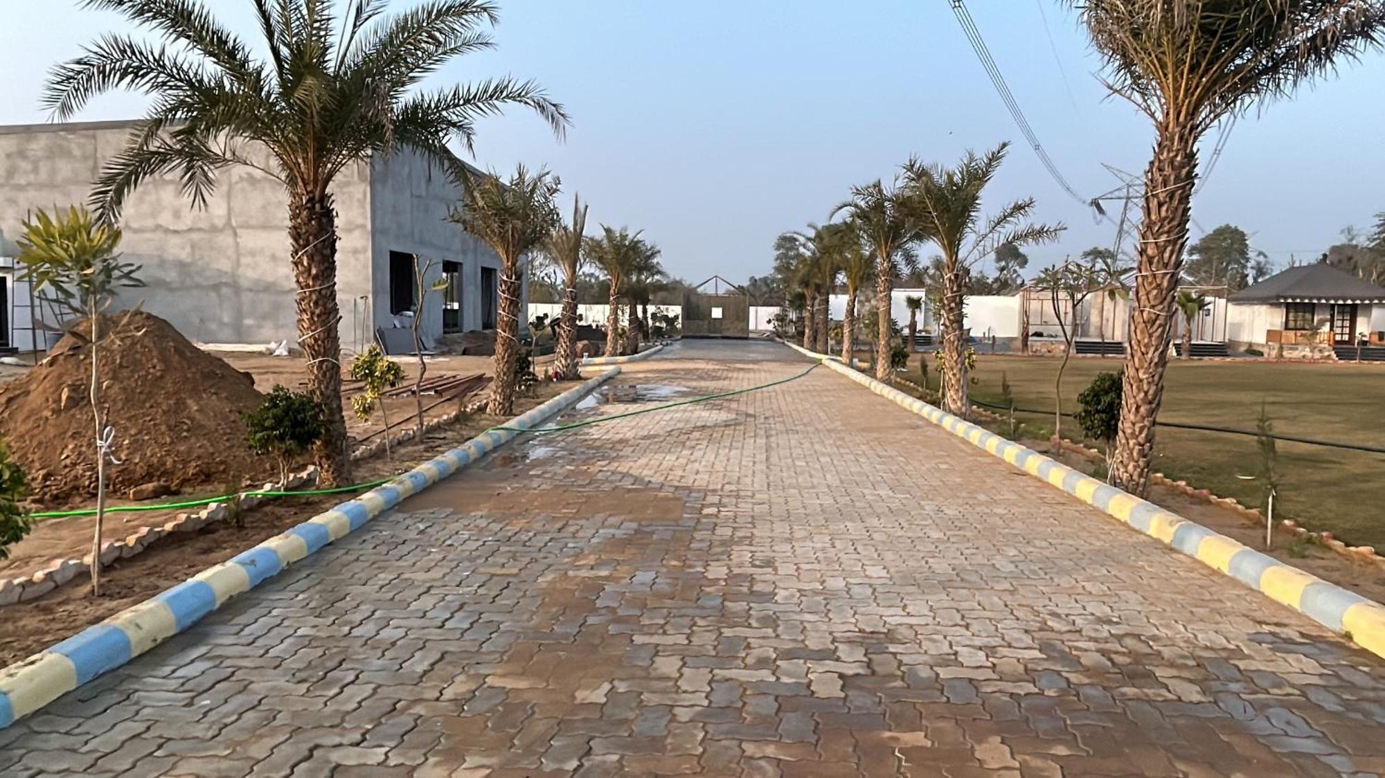 Royal Rajasthan Resort Sikar Esterno foto