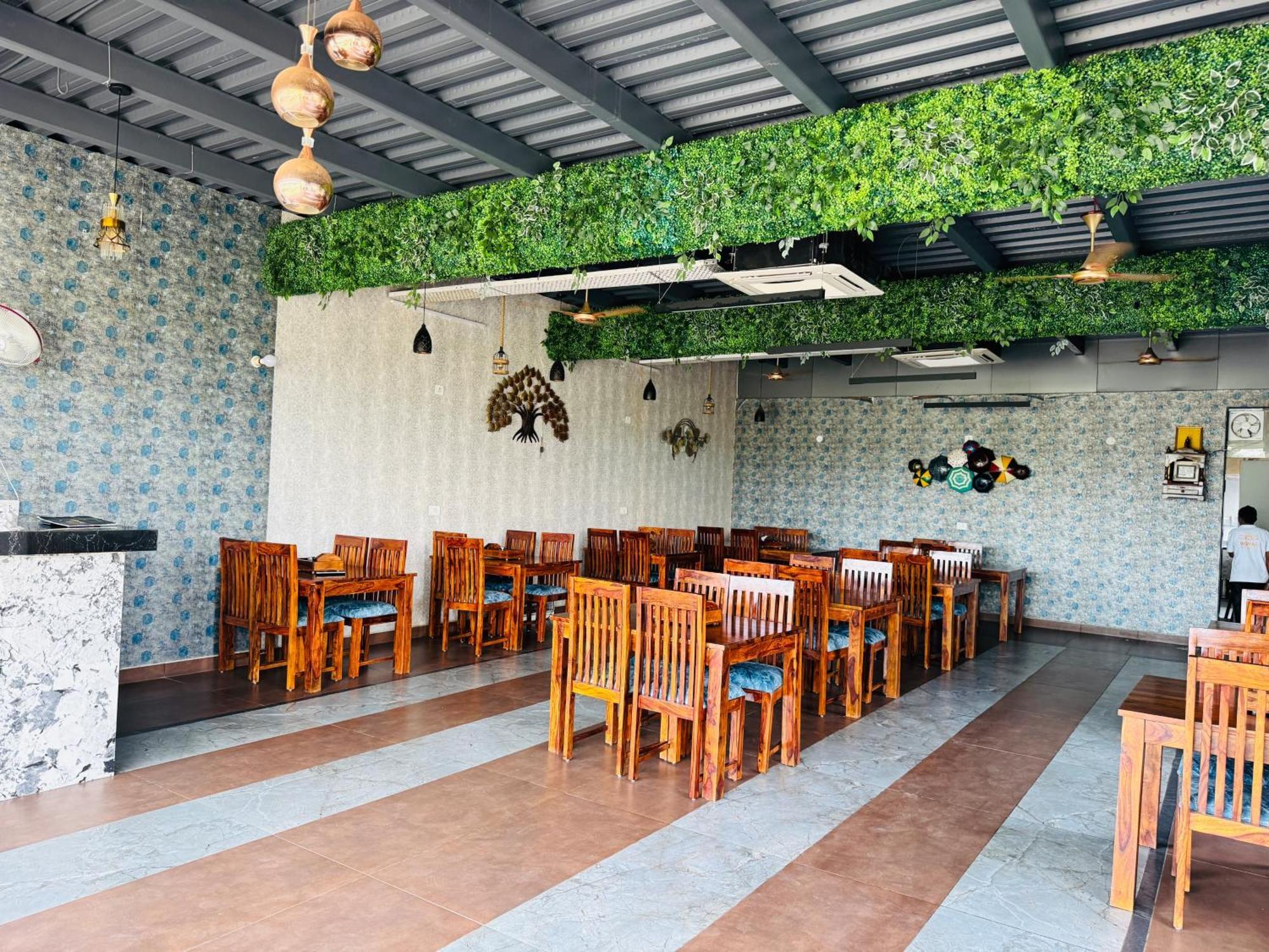 Royal Rajasthan Resort Sikar Esterno foto