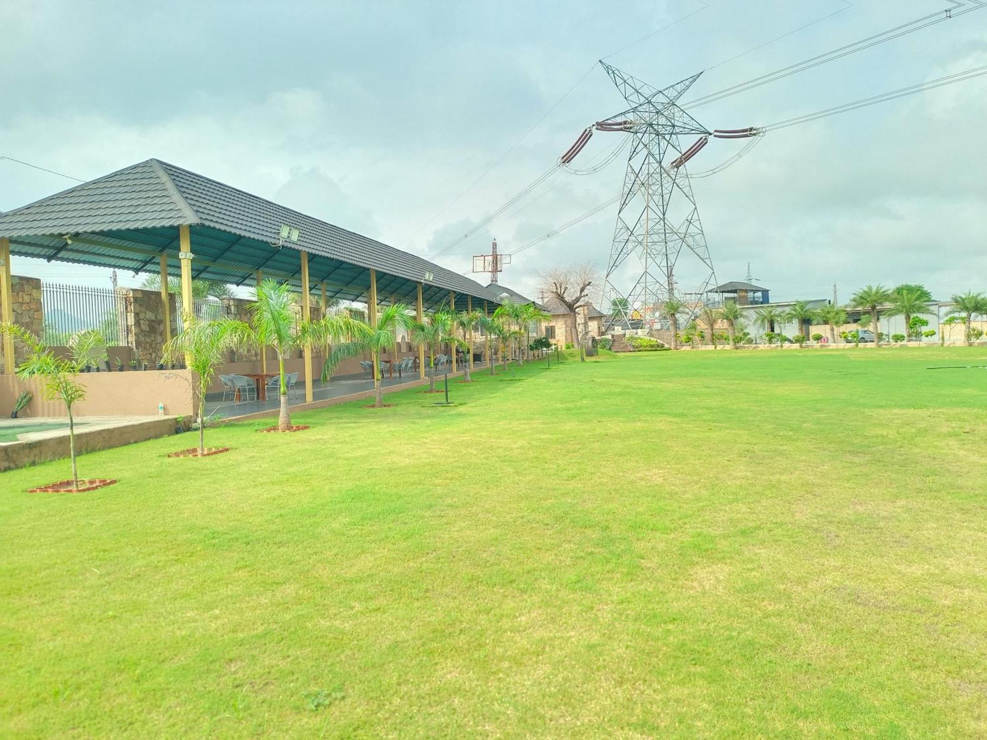 Royal Rajasthan Resort Sikar Esterno foto