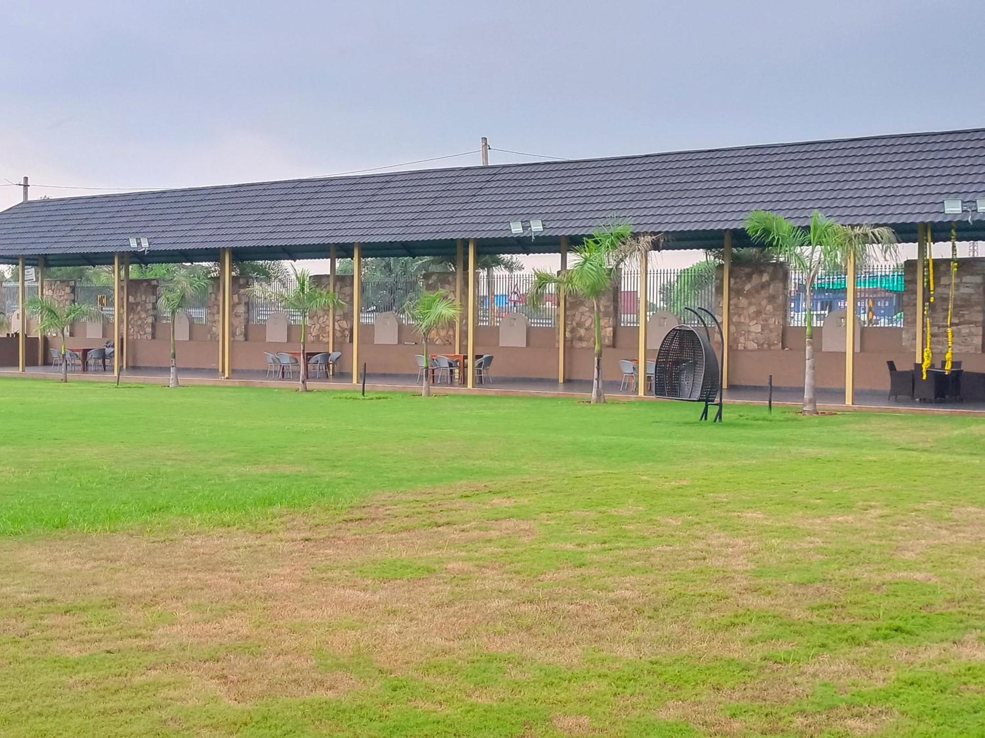Royal Rajasthan Resort Sikar Esterno foto