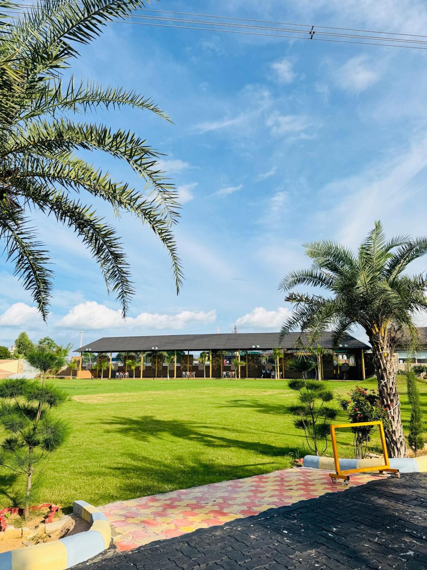 Royal Rajasthan Resort Sikar Esterno foto